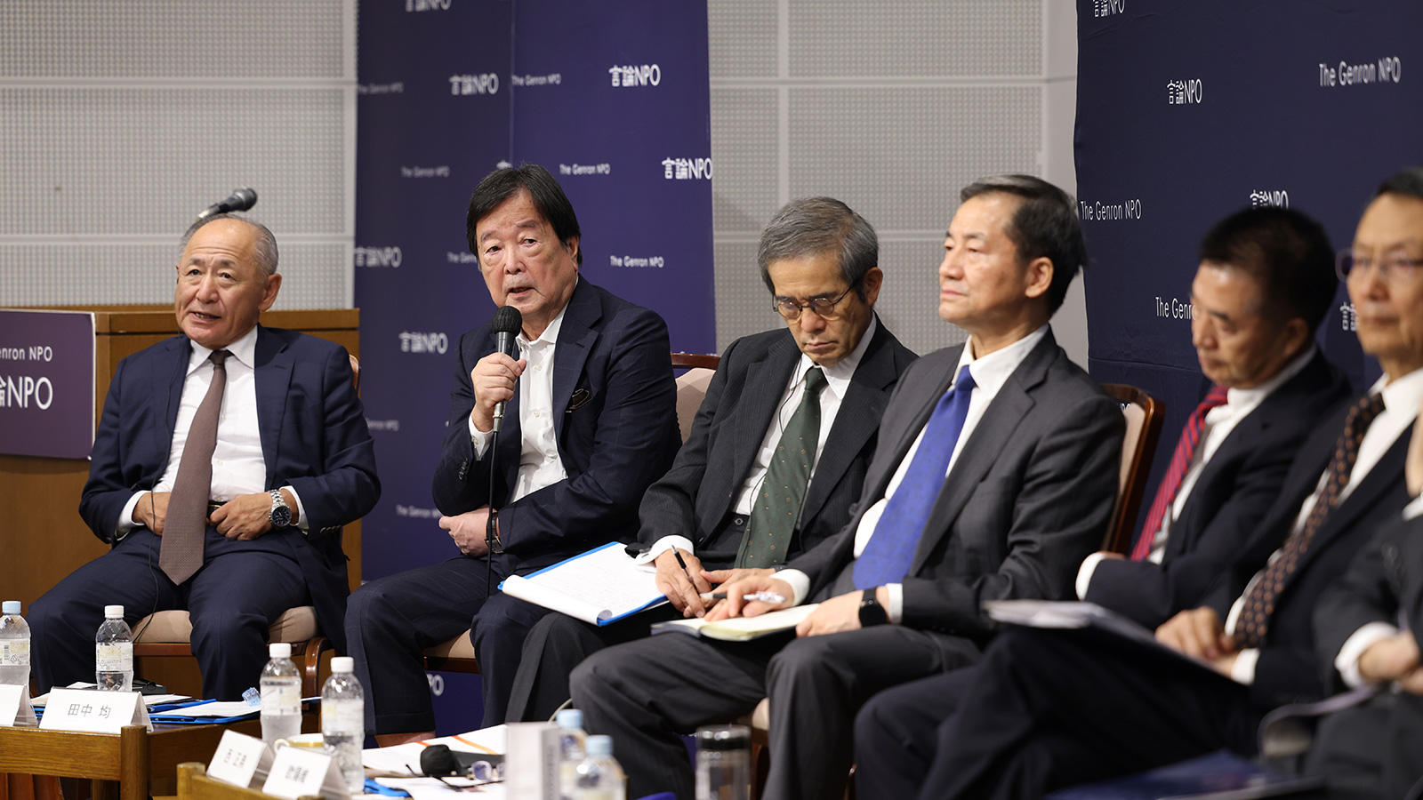 <span class="fs-s">専門家が自国できちんとした言論、課題解決に向けた議論を強めていく努力が必要だ</span><span class="fs-es">～「アジア平和会議」公開フォーラム第2セッション報告～</span>