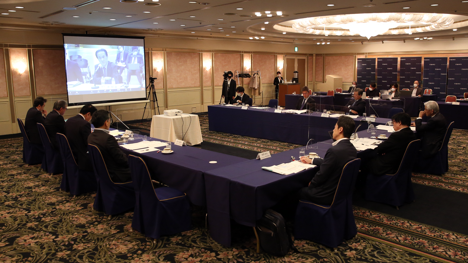 <span class="fs-es">コロナを始め共通の課題に対して、日韓が協力できる具体的な議論が展開</span><span class="fs-s">～「第８回日韓未来対話」非公開会議　報告～</span>