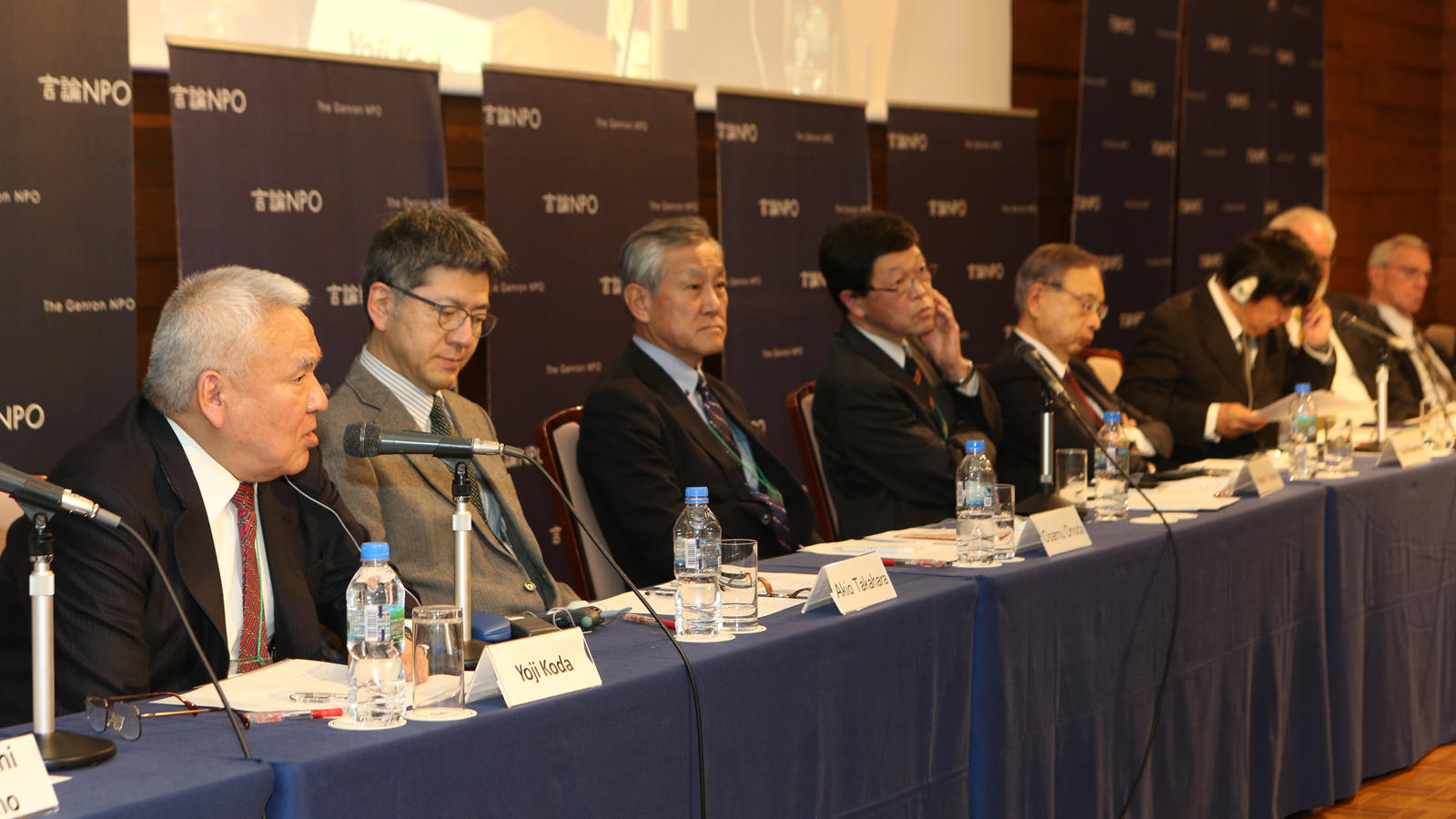 <small>日米対話 セッション２「北東アジアの平和実現に日米はどう協力すべきか」報告</small>