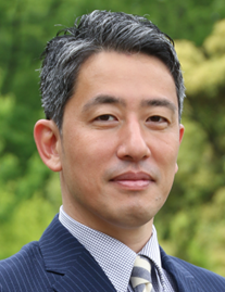 佐竹知彦（青山学院大学国際政治経済学部教授）