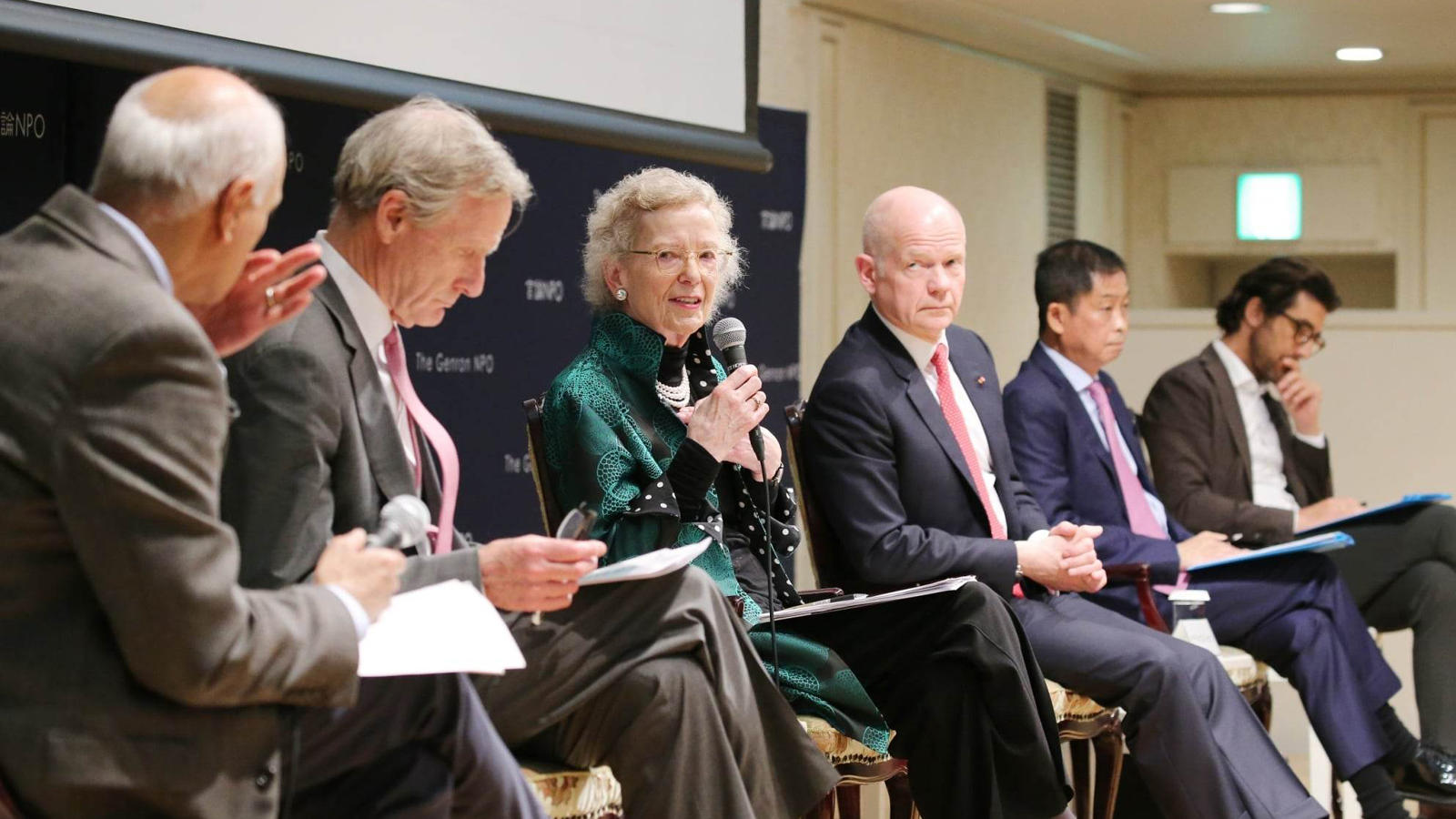 <span class="fs-s">パネルディスカッション「世界の未来に問われる我々の責任」 報告</span>